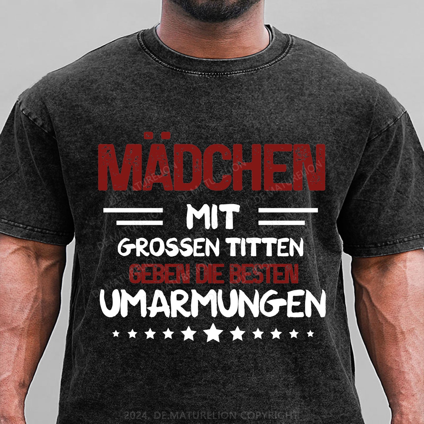 Mädchen mit grossen Titten geben die besten Umarmungen Gewaschene Vintage T-Shirt