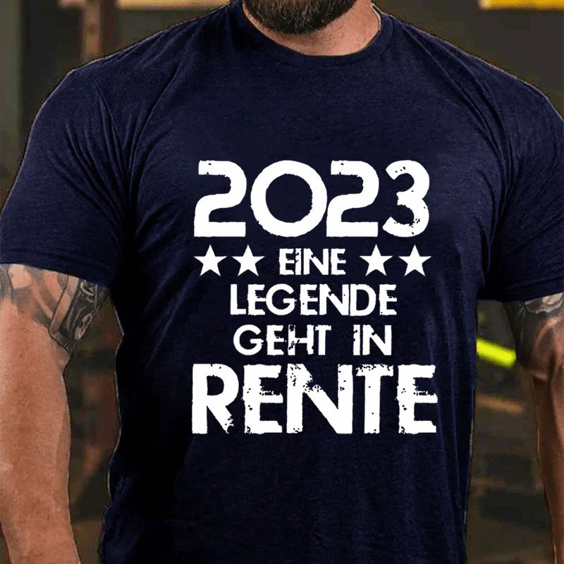 Personalisiert 2023 eine Legende geht in Rente T-Shirt
