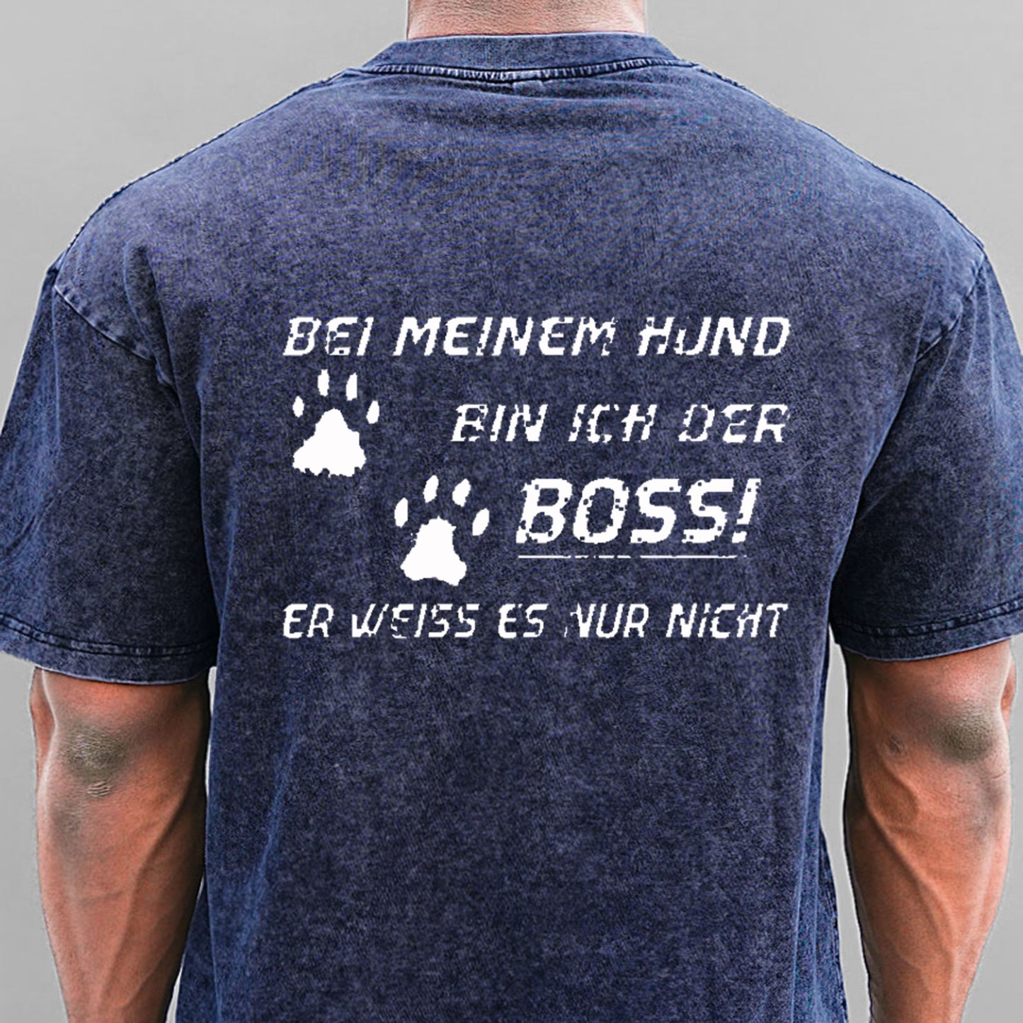 Bei Meinem Hund Bin Ich Der Boss! Er Weiss Es Nur Nicht Gewaschene Vintage T-Shirt