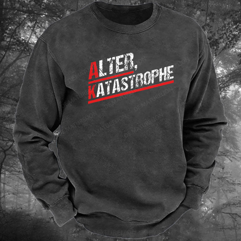 Alter Katastrophe Gewaschenes Sweatshirt