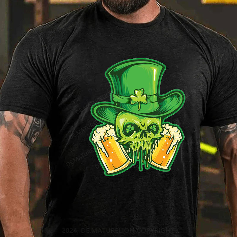 St. Patricks Tag Skeleton Und Bier T-Shirt