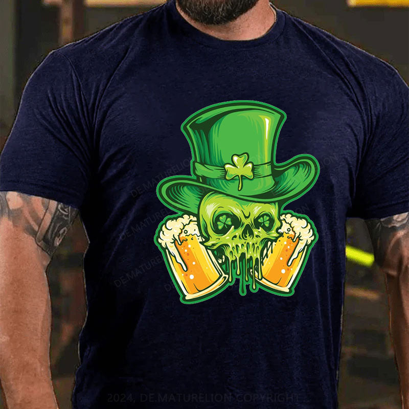 St. Patricks Tag Skeleton Und Bier T-Shirt