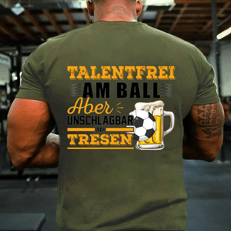 Talentfrei am Ball Witziger Fußball T-Shirt