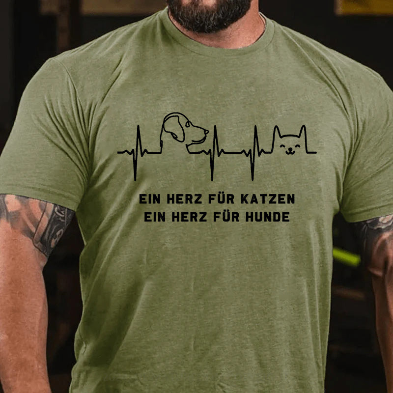 Ein Herz für Katzen Ein Herz für Hunde T-Shirt