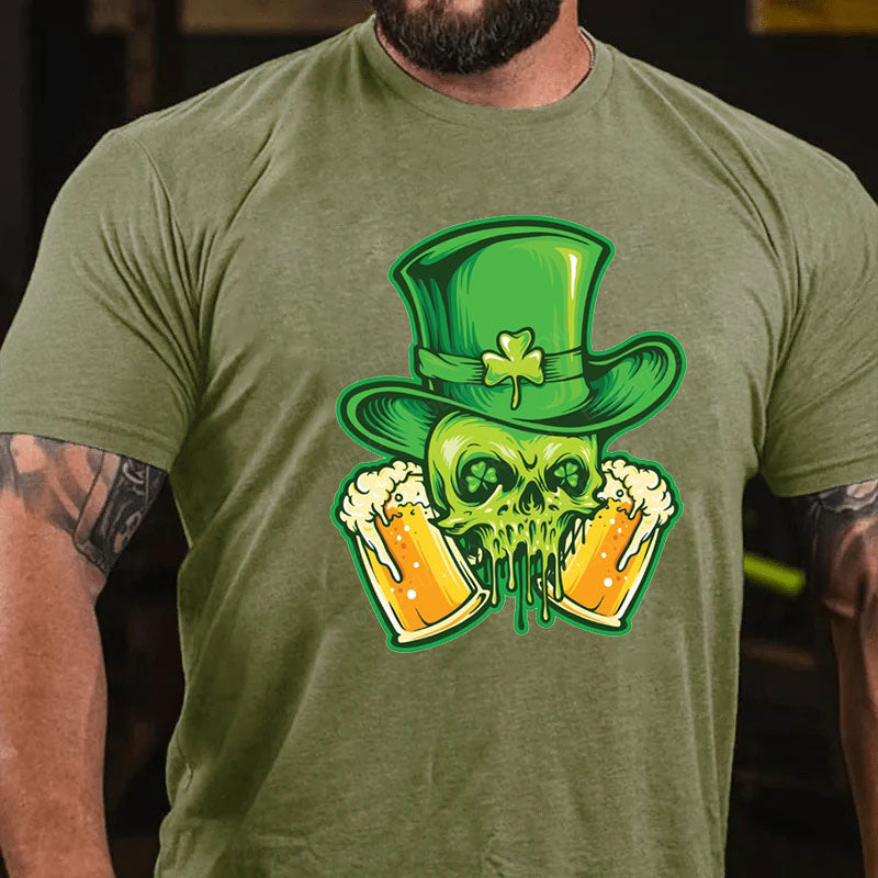 St. Patricks Tag Skeleton Und Bier T-Shirt