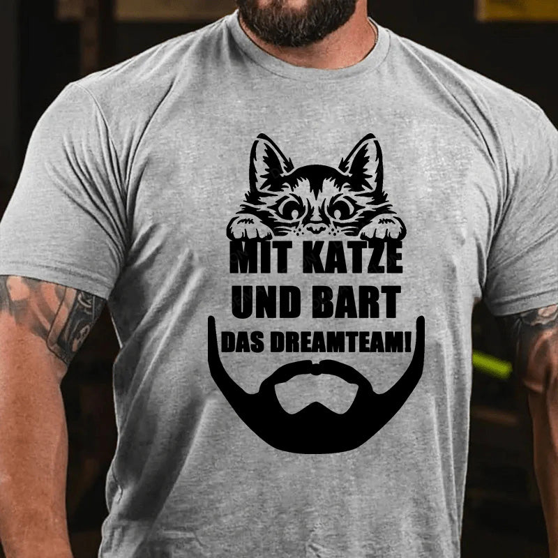 Mit Katze und Bart - das Dreamteam! T-Shirt
