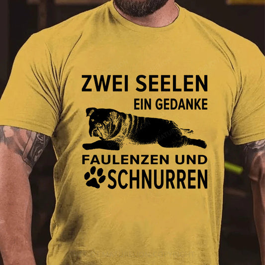 Zwei Seelen, ein Gedanke: Faulenzen und Schnurren T-Shirt
