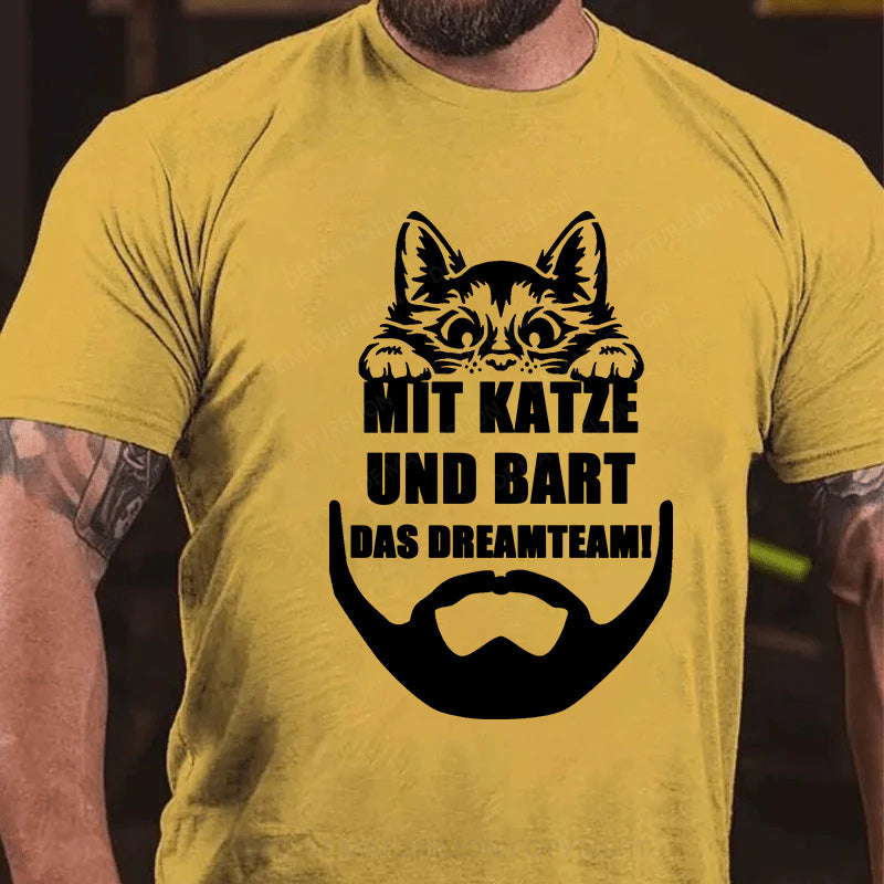 Mit Katze und Bart - das Dreamteam! T-Shirt