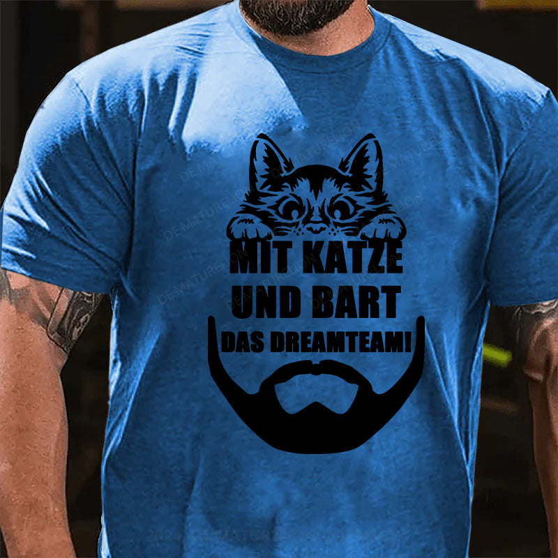 Mit Katze und Bart - das Dreamteam! T-Shirt